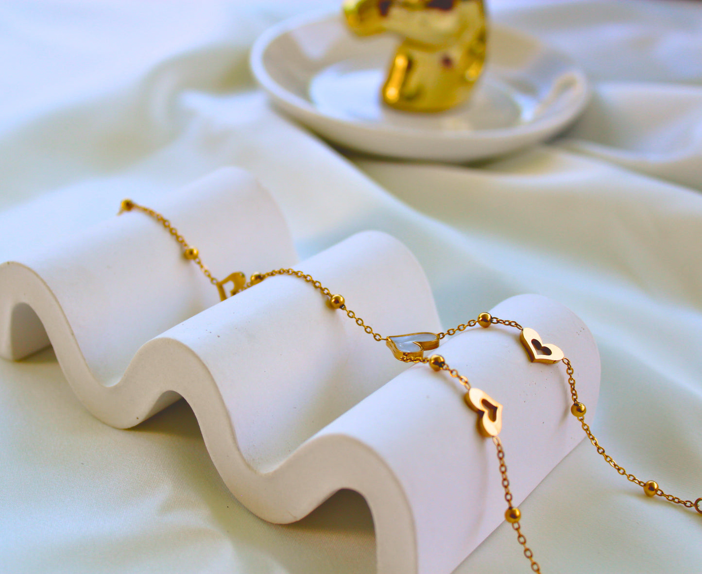 Amore Hand Chain