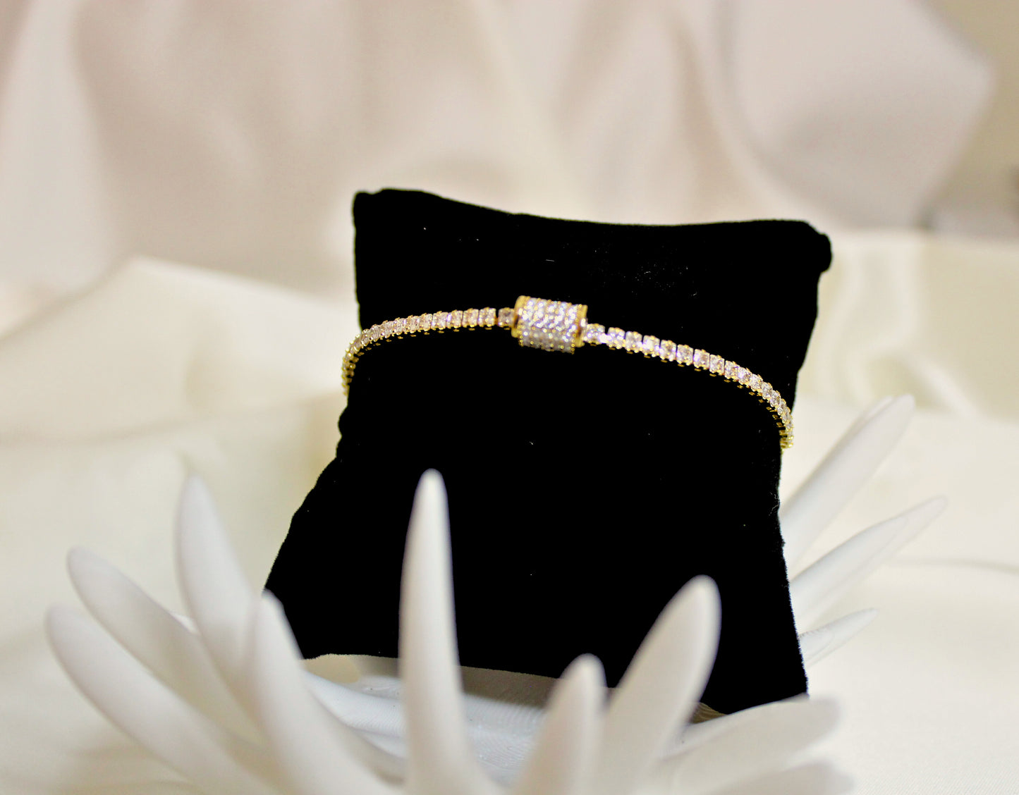 Nova String Bracelet
