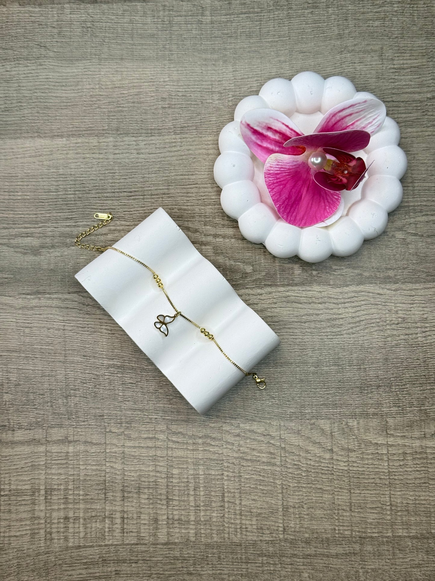 Pearly Butterfly Anklet